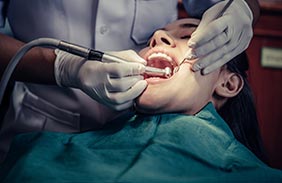 cirugia oral malaga